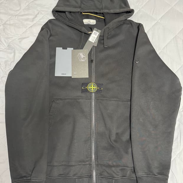 [2XL]24SS 스톤아일랜드 블랙 후드집업
