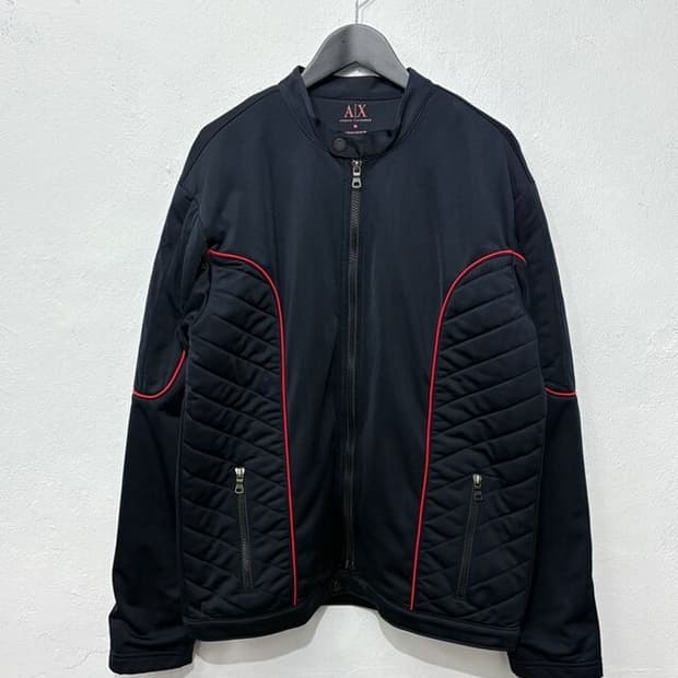 ARMANI EXCHANGE Quilted Panel Jacket 