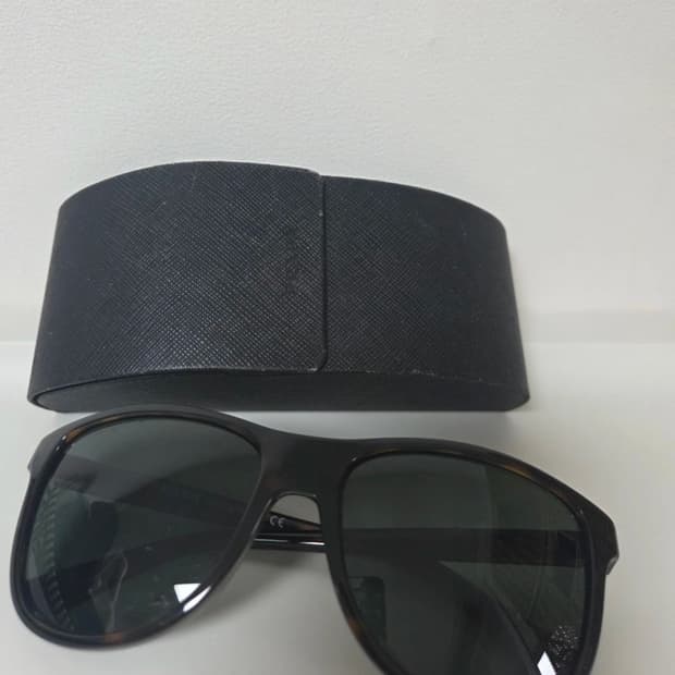 프라다 선글라스