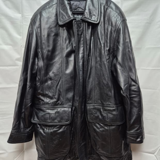 입생로랑 가죽자켓 겨울착용안감있음