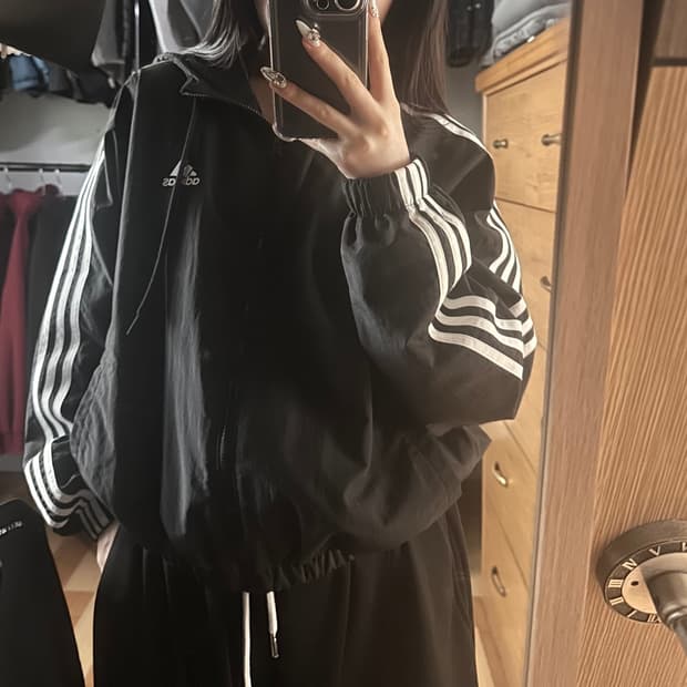 아디다스 바람막이 팝니다