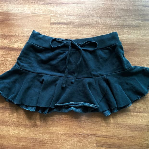 Brandy Melville Nadia Skirt