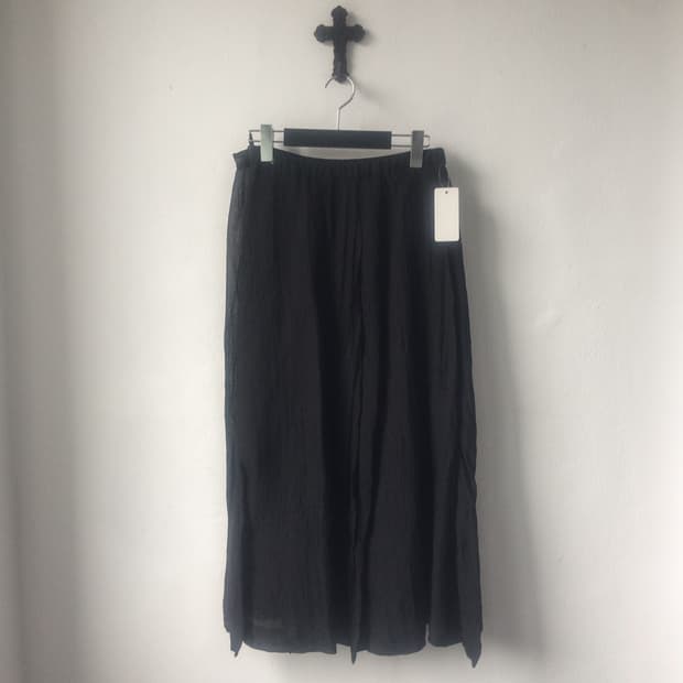 Black long skirt