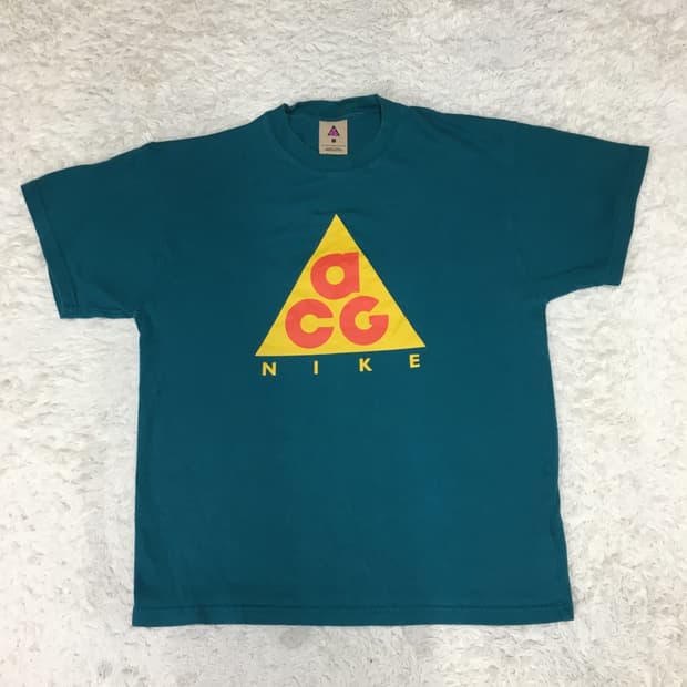 나이키 ACG 반팔티 GG08