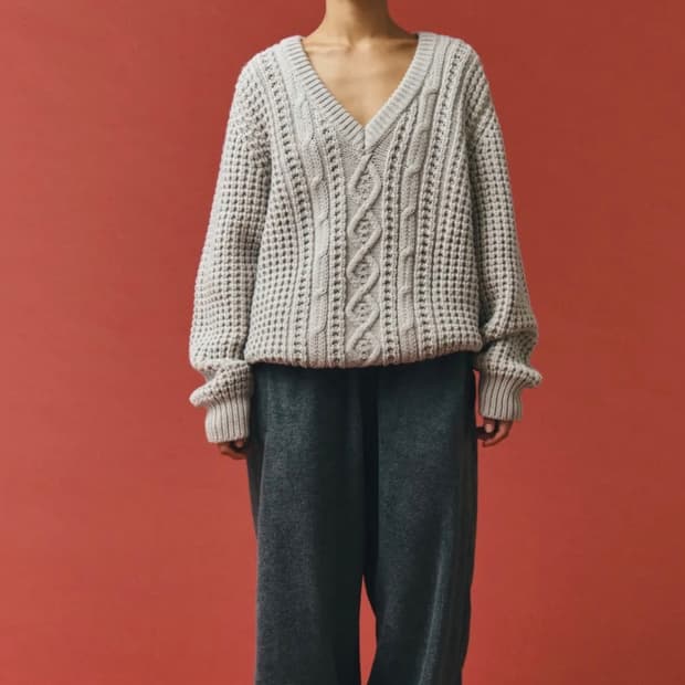 플리즈프로젝트 브이넥 니트