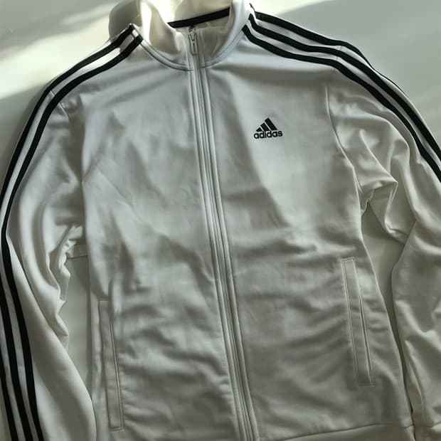 아디다스 트랙탑 화이트