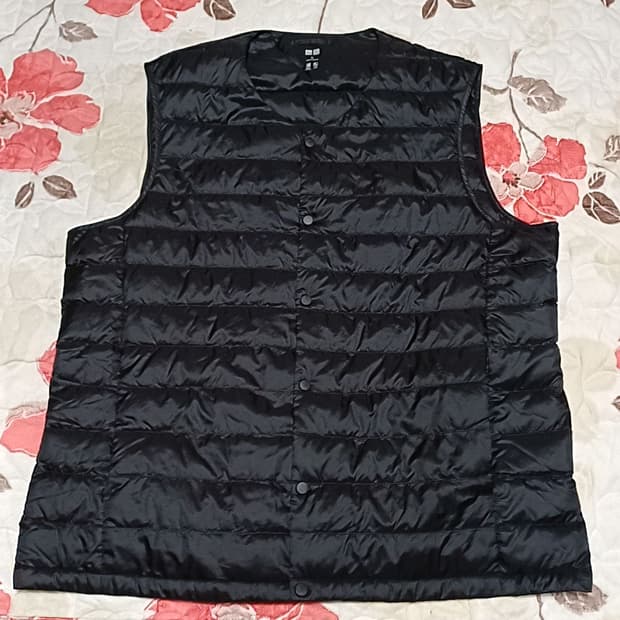 유니클로 오리털초경량조끼 XL 가슴58 기장69