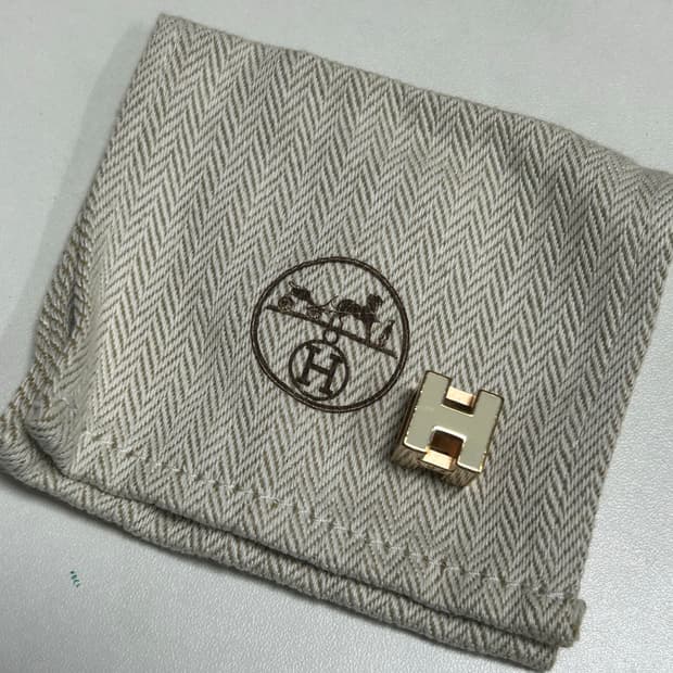 에르메스 큐브 목걸이 펜던트