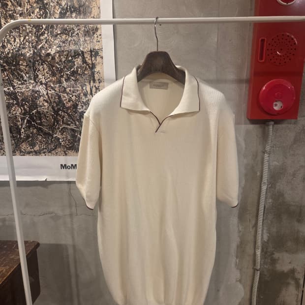 솔티 오픈칼라넥 니트