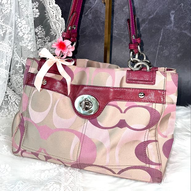 Rare Coach Blush Pink Signature Archive