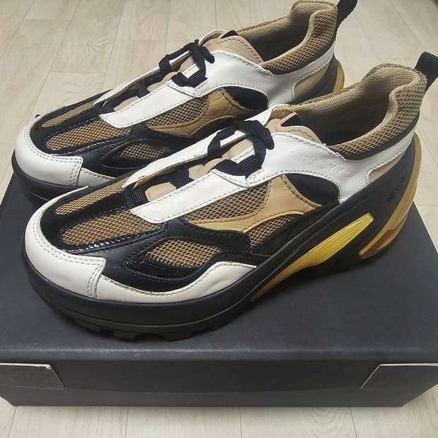 [EU40, 250] 알릭스 스니커즈 새제품