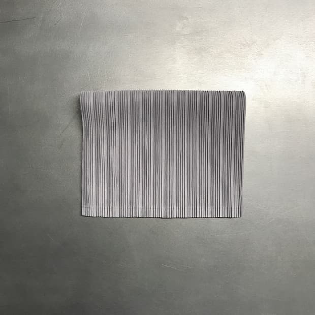 이세이미야케 플리츠플리즈 넥워머 그레이