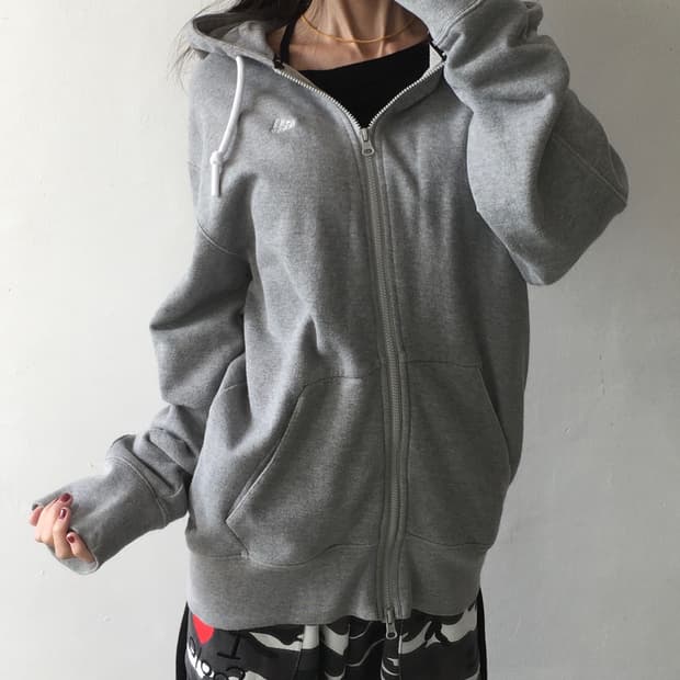 아디다스 가슴로고 후드집업