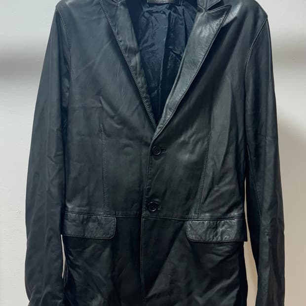 닐바렛 가죽수트