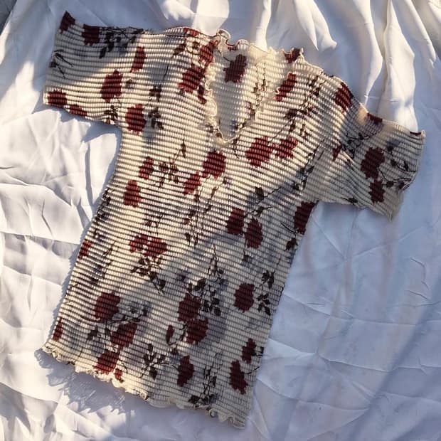 flower pleat chiffon tee