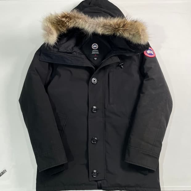 캐나다구스 블랙 다운 패딩