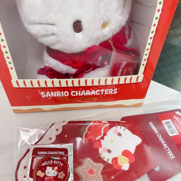 산리오 팝업 키티 세트 인형 핸드타올 캔뱃지