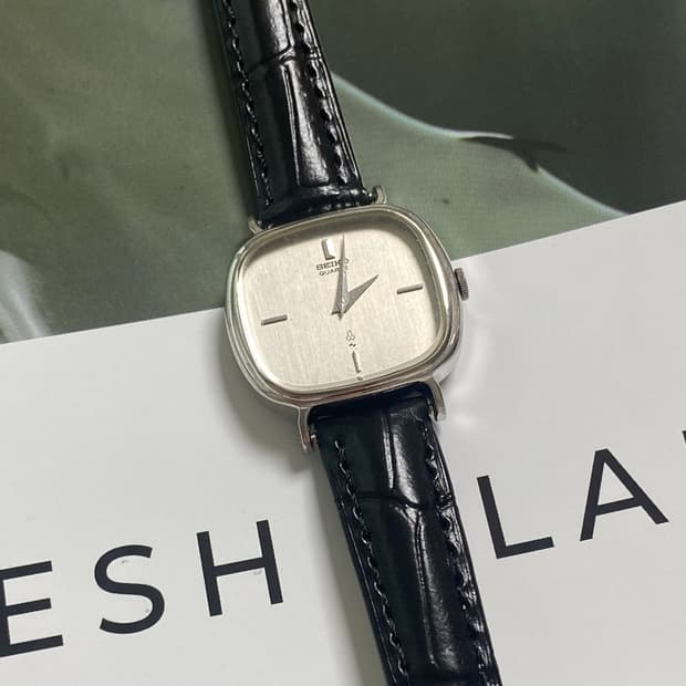 세이코 seiko 실버 스퀘어 쿼츠