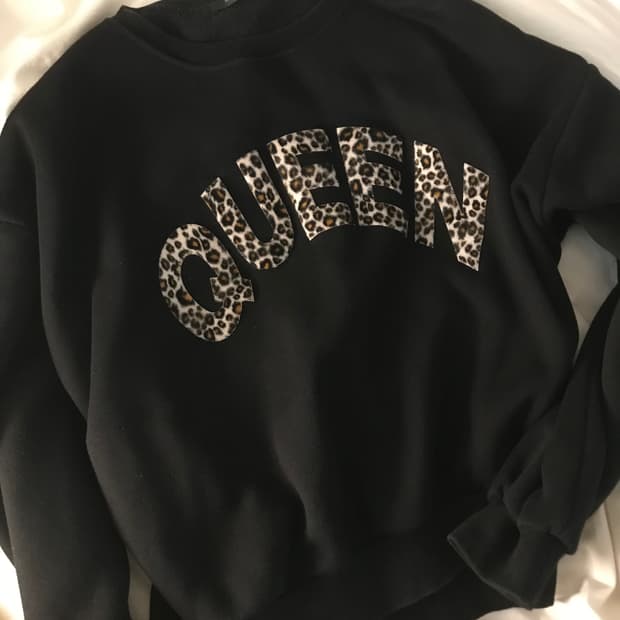 윙스몰 QUEEN 맨투맨