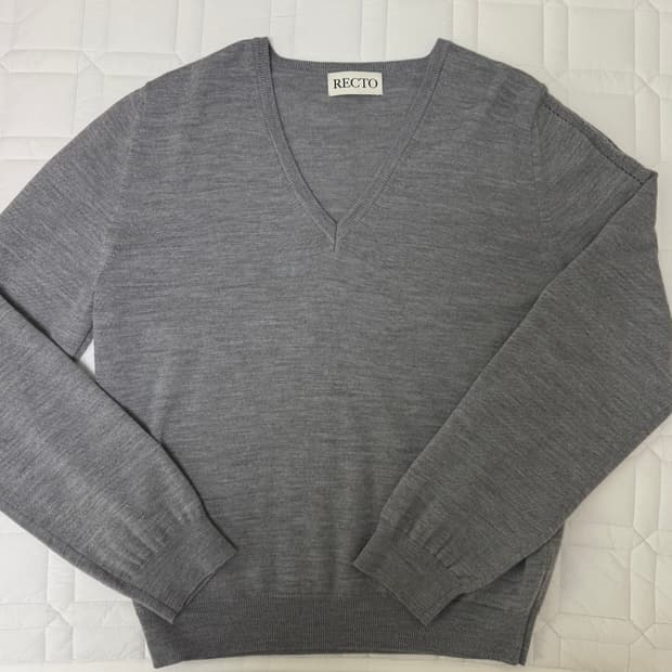 M 렉토 브이넥 니트 