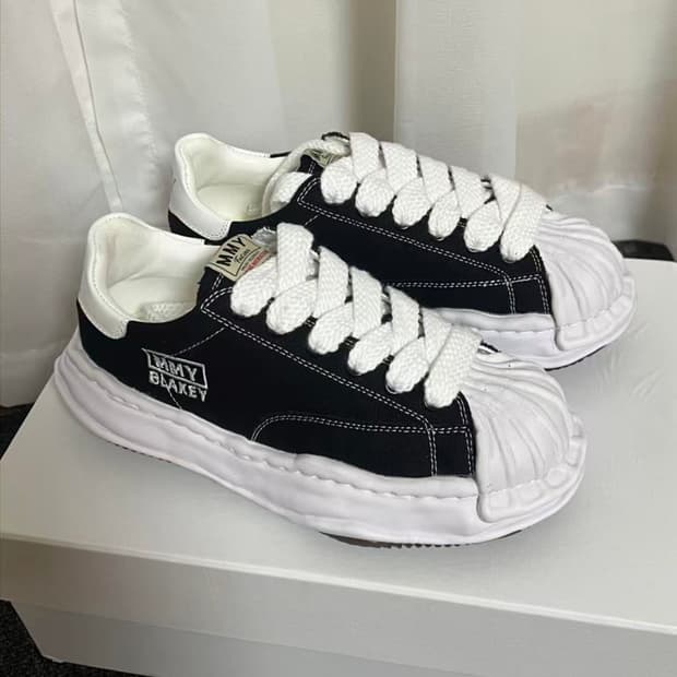 메종 미하라 야스히로 블레이키 OG 솔 캔버스 로우탑 스니커즈 235mm