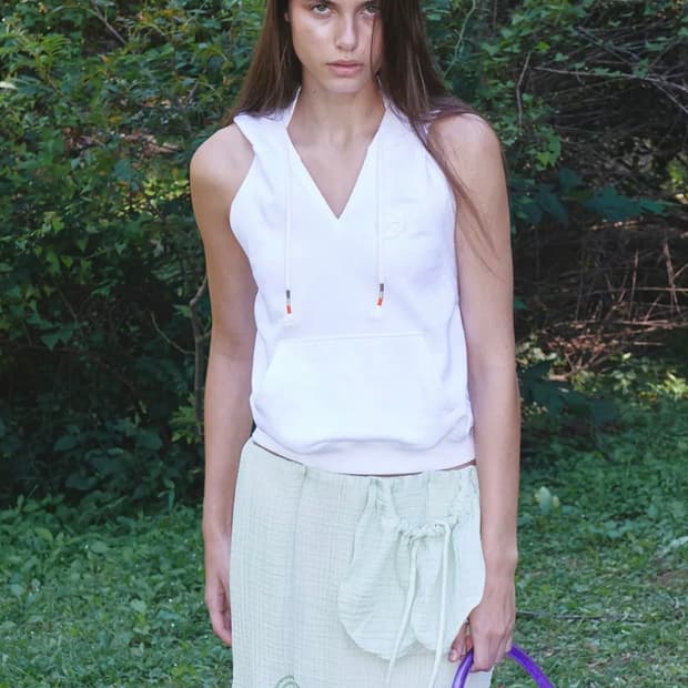 더오픈프로덕트 open yy 오픈와이와이 포켓 후드 슬리브리스