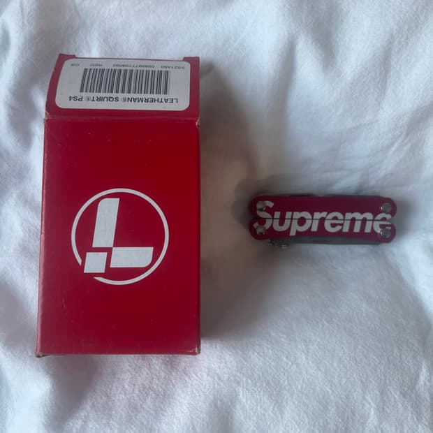 슈프림 레더맨 멀티툴 (21ss) 