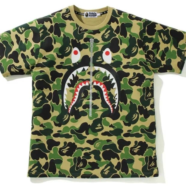 Bape 1st shark camo T-shirt