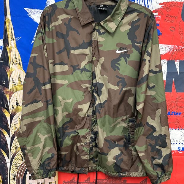 s급 나이키SB 카모 오버핏 바람막이 코치자켓 2XL110