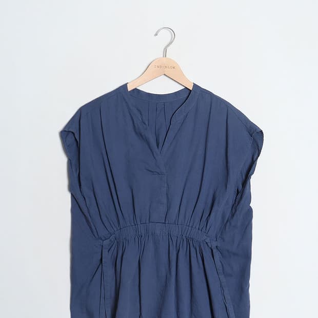  SIMPLICITE Sleeveless Tunic