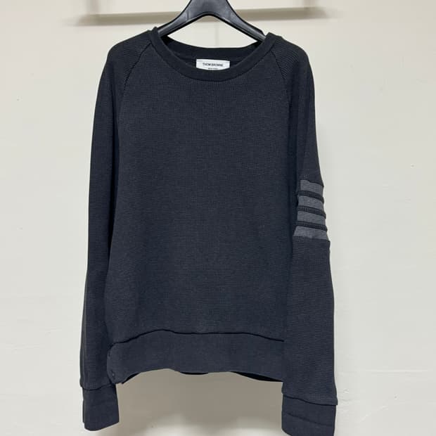 톰브라운 사선완장 와플 맨투맨 그레이 3