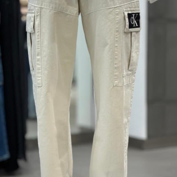  CKJ 캘빈클라인진 남여공용 카고포켓 와이드핏 로우라이즈 팬츠 