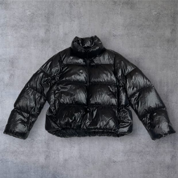 유니클로 Uniqlo 블랙 울트라 라이트 다운 숏패딩 L