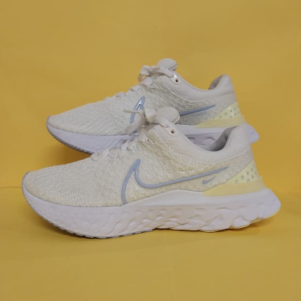 여성 나이키 리액트 인피니티 런 플라이니트3 런닝화, 운동화 (240)