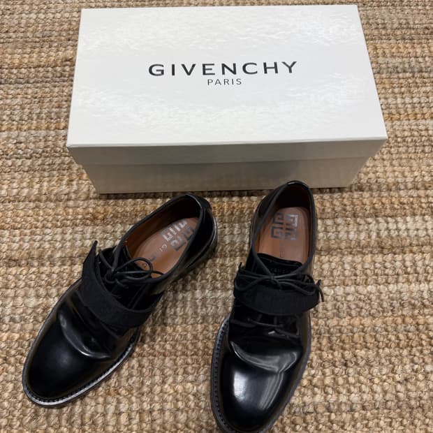 Givenchy 지방시 레더 더비 슈즈 255~260