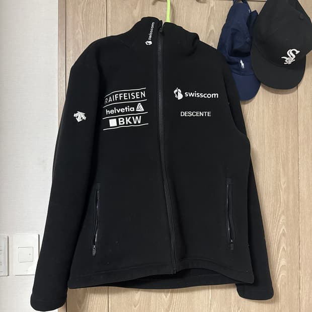 데상트 플리스105