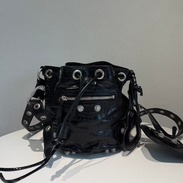 발렌시아가 르카골 버킷백