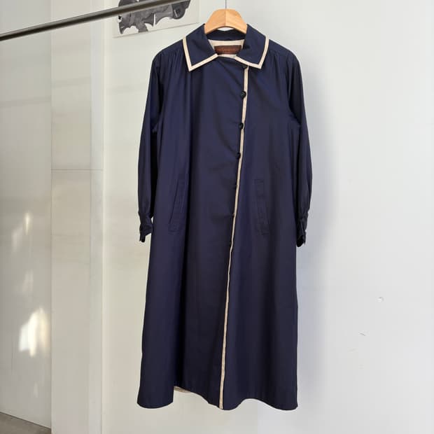 YVES SAINT LAURENT 코트