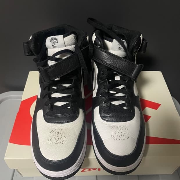 나이키 스투시포스 US11(290mm)