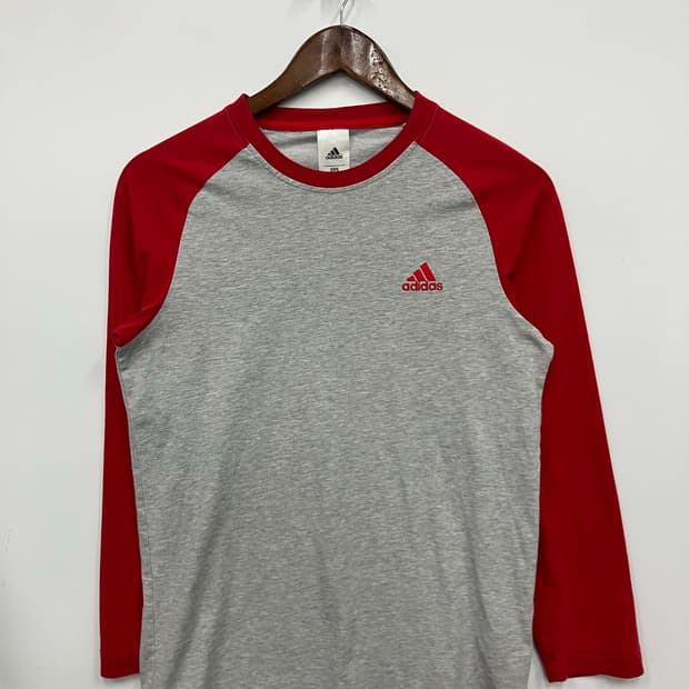 아디다스 긴팔티셔츠