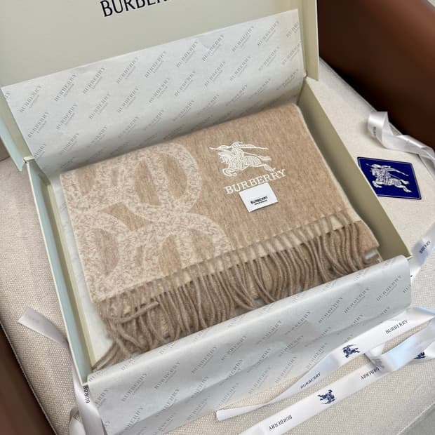 버버리 리버서블 스카프 100% 램스울
