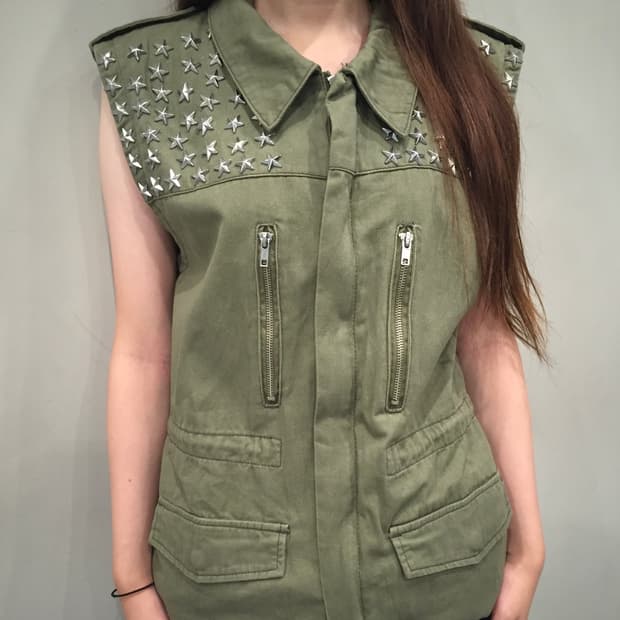 glad news star studded sleeveless jacket
