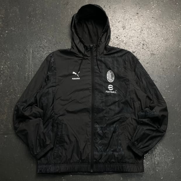 100 푸마 x 플레져스 AC밀란 프리매치 바람막이 