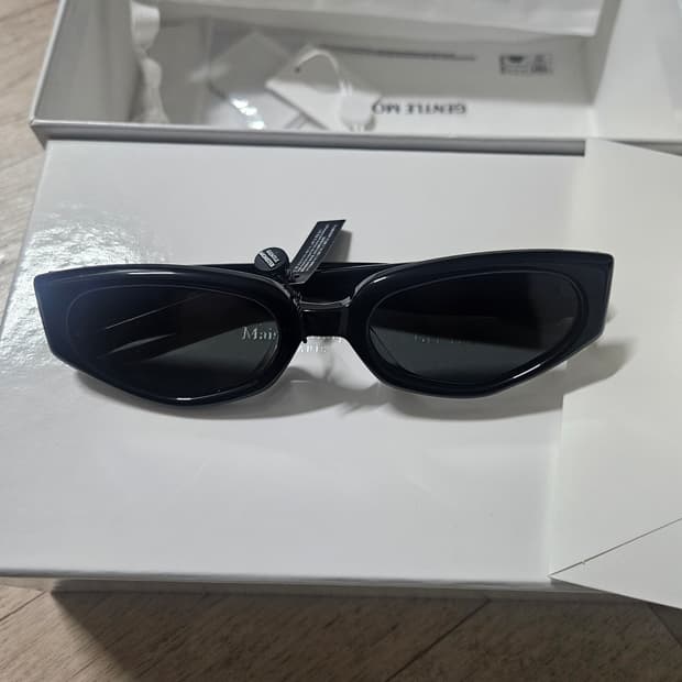 젠몬 마르지엘라 mm205