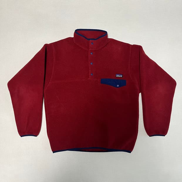 파타고니아 신칠라 다크 레드/네이비