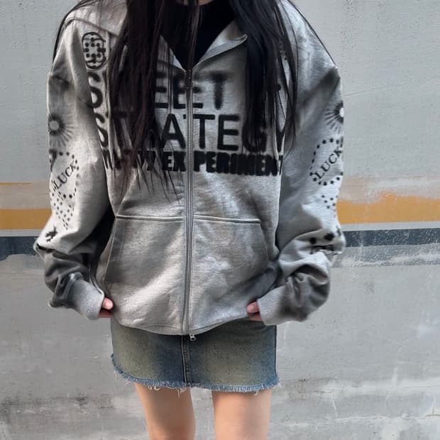 유희 그래픽 후드집업