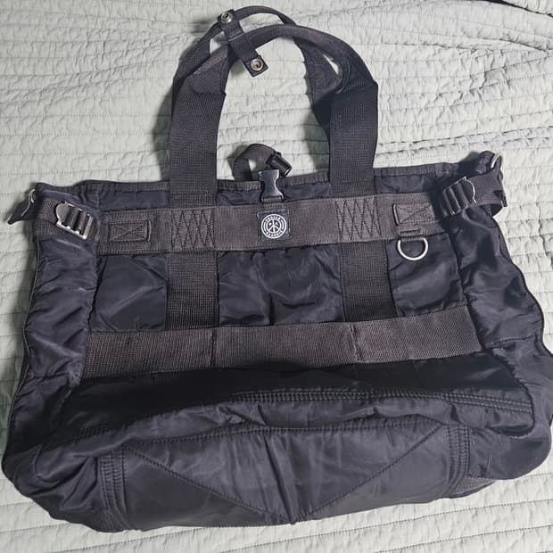 포터 클래식 슈퍼나일론 토트백 블랙