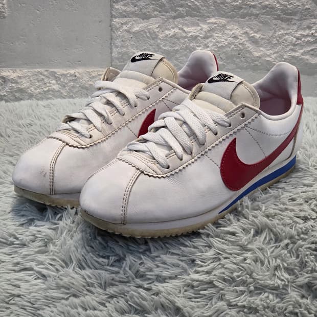 6w-3:나이키 코르테즈 클래식 레더 화이트 / 레드 스우시 (245)