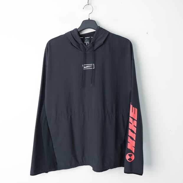 105/나이키 클래쉬 우븐 후디