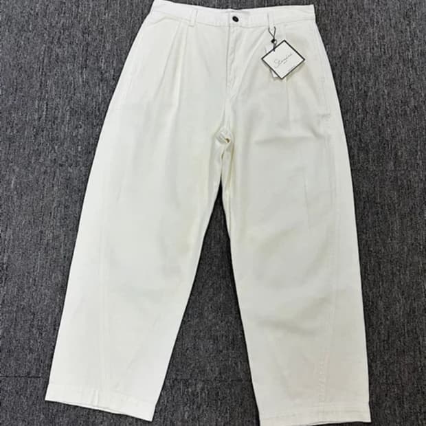 [beslow] 새상품 비슬로우 스탠다드 데님 아이보리